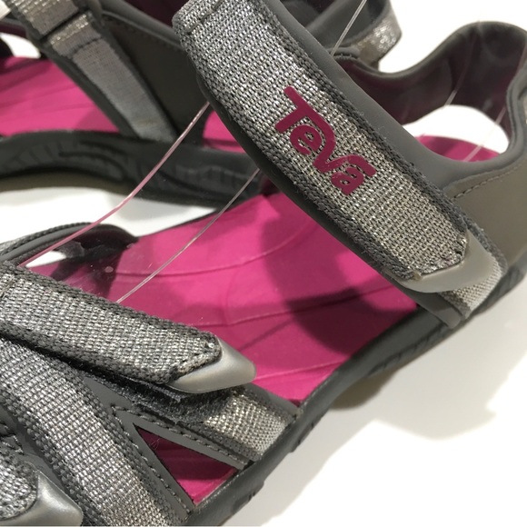 TEVA TIRRA SPORTS SANDALS -SILVER / MAGENTA -YOUTH US 6 / WOMEN US 7.5 -NEW - Picture 6 of 7